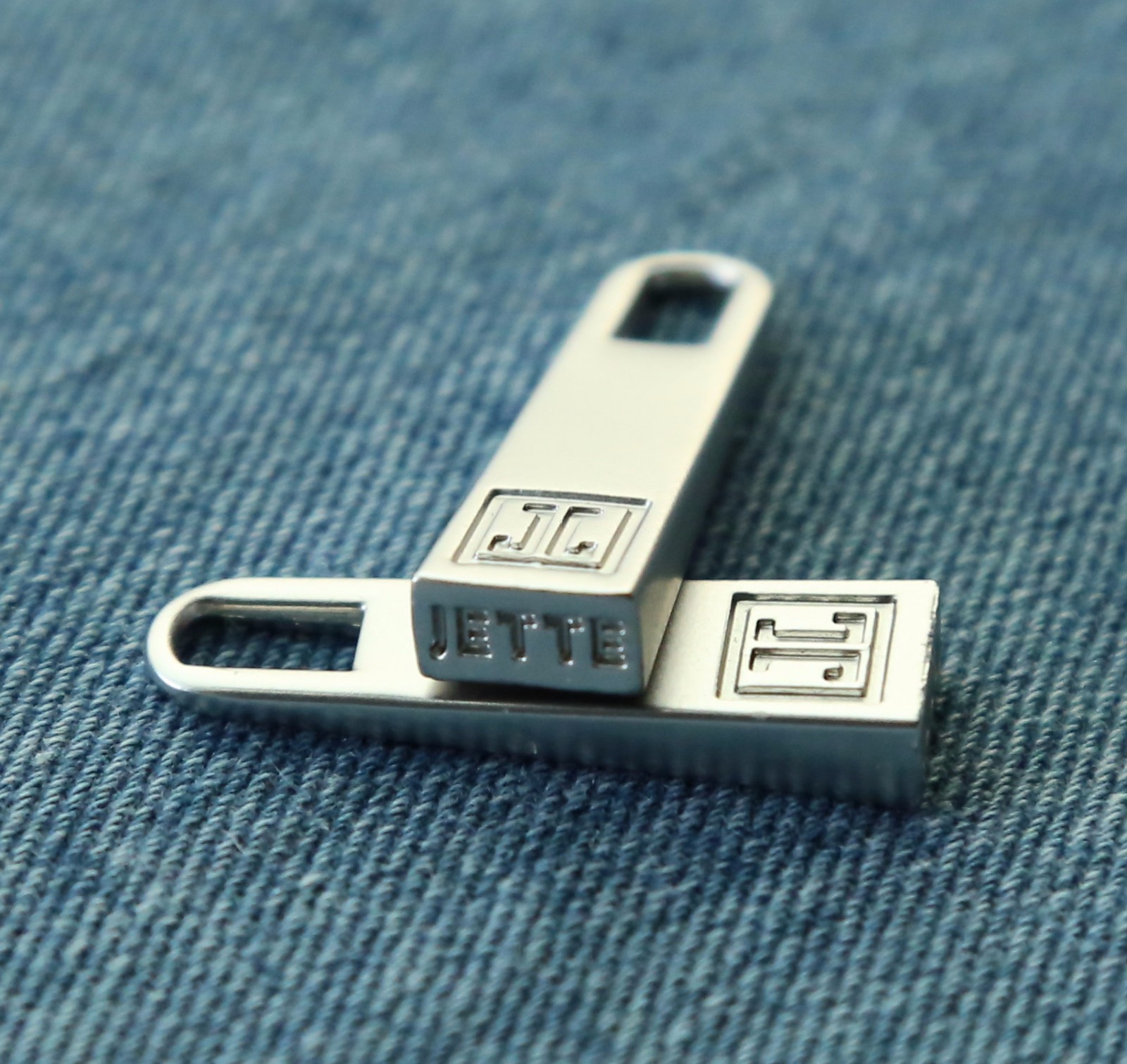 Pembungkusan beg tangan perkakasan reka bentuk logam runcit logam zipper / slider zip