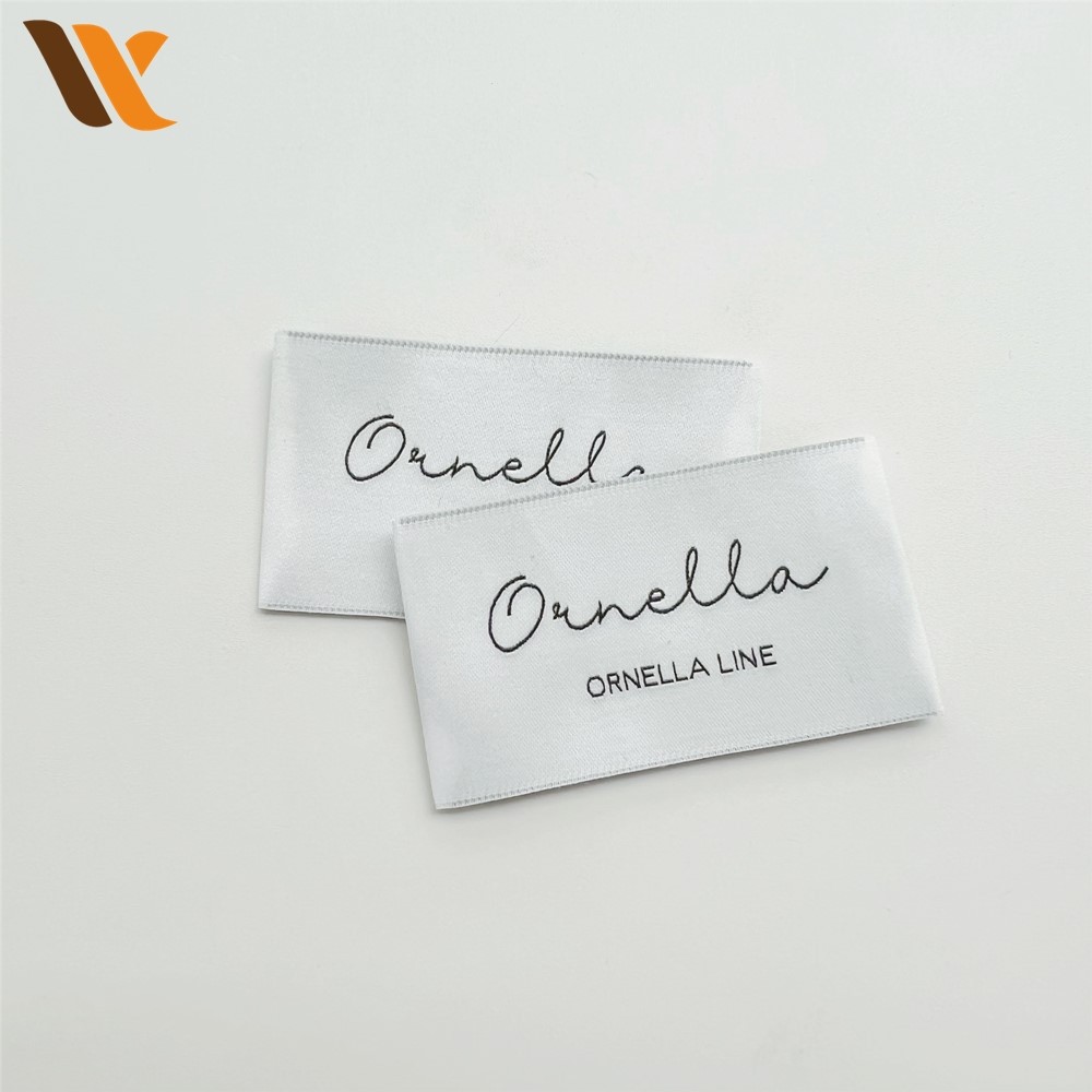 Hot Sale Custom Design Logo Woven Label 2