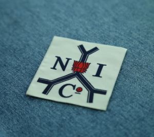 Label poliester tersuai peribadi